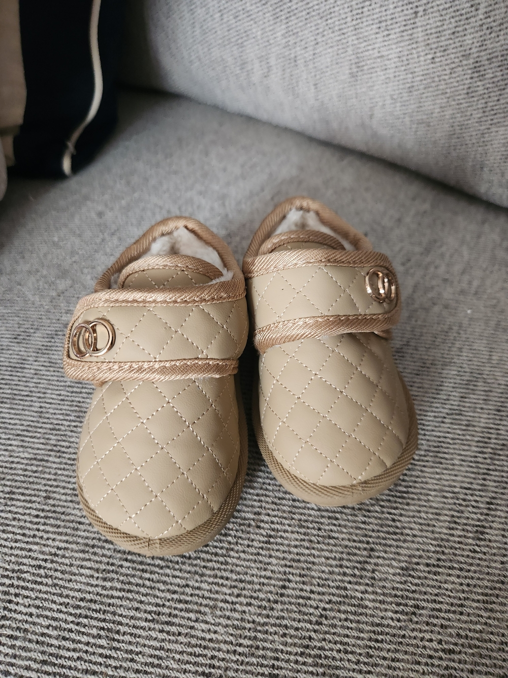Quilted Beige Kids Slip-On Slippers with Faux-Fur Lining